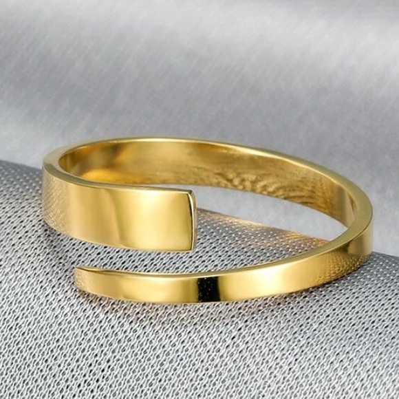 Gold Cuff Ring - Size 7 - Picture 2 of 4
